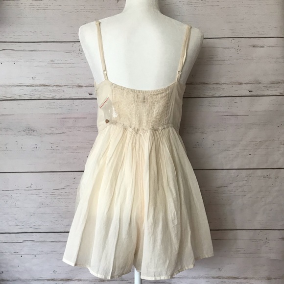 UO button romper, NWOT - Picture 2 of 10